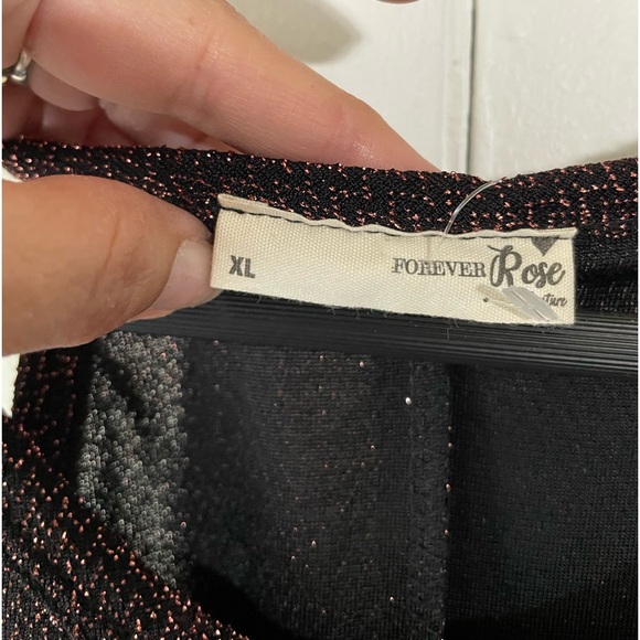 FOREVER ROSE couture WOMEN'S SLEEVELESS midi DRESS WITH burgundy glitter threads - Picture 9 of 16